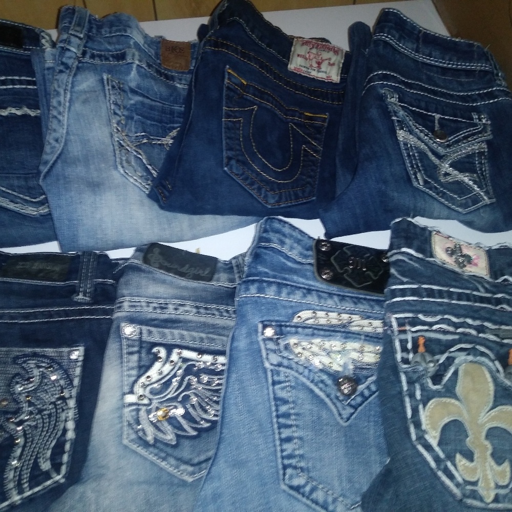 8 pairs of jrs namebrand jeans. - Picture 2 of 6